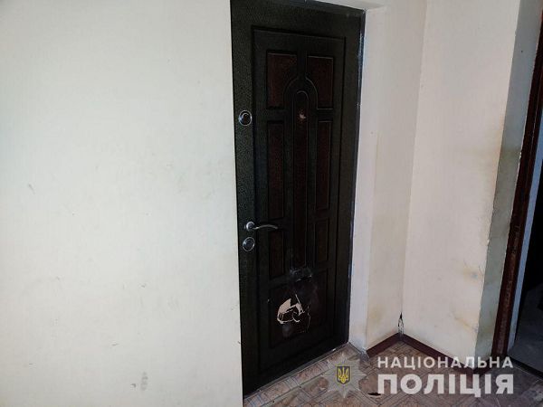 В Одесской области пьяная девушка вызвала копов и избила патрульную: подробности дела