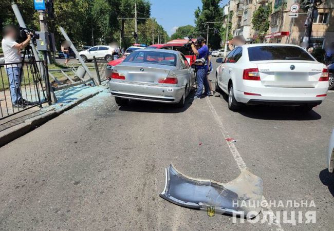 В ДТП на Фонтанской дороге в Одессе пострадали четыре человека