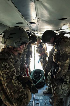Одесские спецназовцы высадились на побережье и провели учебные стрельбы / Фото