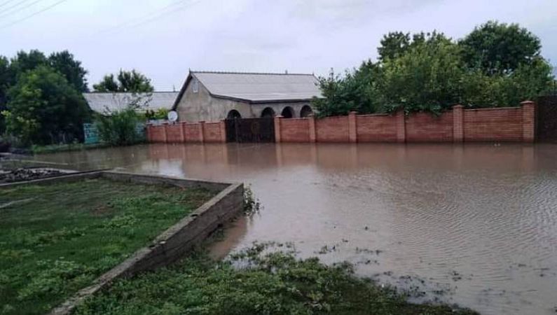 Вода стоит до сих пор: в Белгород-Днестровском районе затоплено 10 домов в результате непогоды
