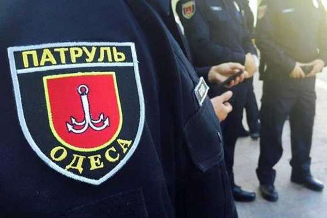 Невезучего одессита обокрали дважды за день: опоила девушка и ограбил кавказец