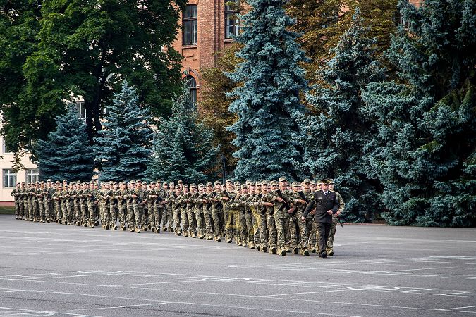 В Военной академии Одессы приняли присягу первокурсники. ФОТО
