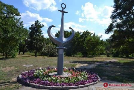 На въезде в Одессу установили туристический символ города