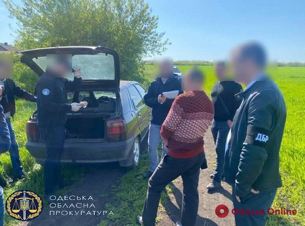 Полторы тысячи долларов и нет дела: в Одесской области будут судить полицейского-взяточника