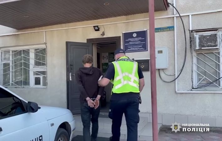 В пригороде Одессы задержан мужчина, пытавшийся изнасиловать 7-летнюю девочку
