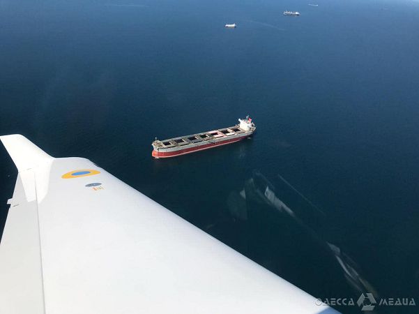 В порту Черноморска задержали иностранное судно, которое загрязняло море