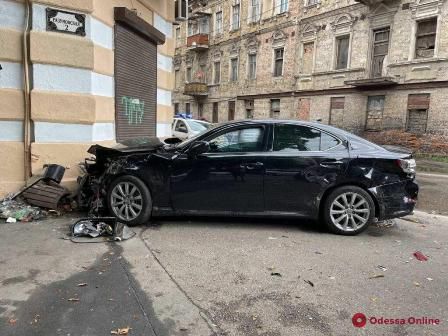 В Одессе произошло ДТП — пострадала женщина
