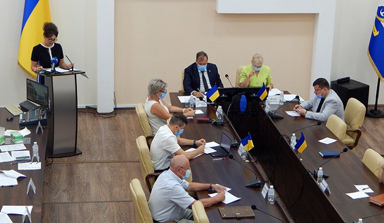 В Южном озвучили размер средней зарплаты на основных предприятиях города