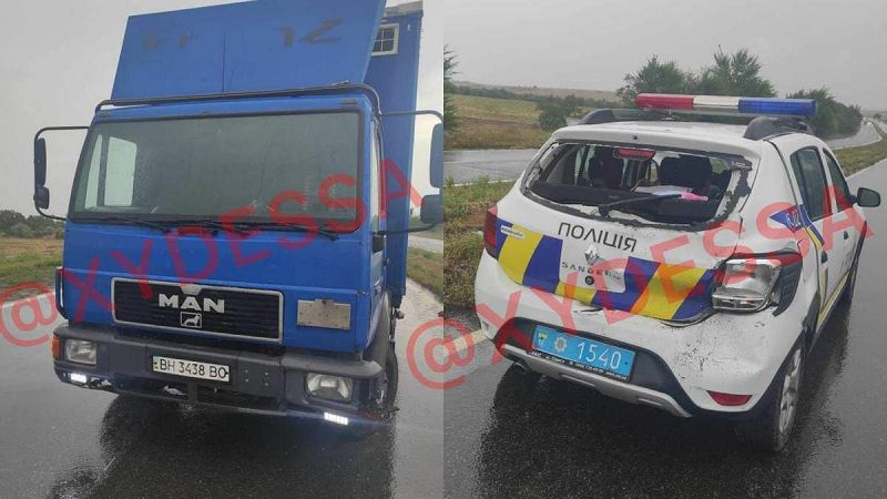 Везли підозрюваного до суду: біля Одеси вантажівка влетіла в авто поліцейських