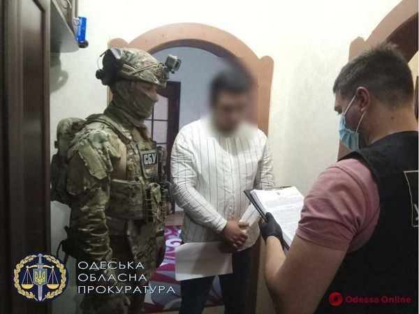 В Одессе будут судить гражданина РФ и экс-правоохранителя из Киева за продажу фальшивых долларов
