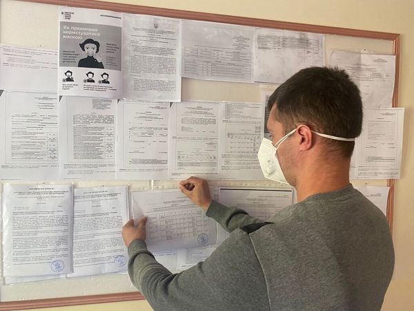 Сельская избирательная комиссия в Одесской области продолжает регистрацию кандидатов на выборы 31 октября