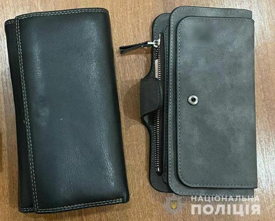 День города: карманник обчистил сразу двух жертв на Потемкинской лестнице, но уйти не успел