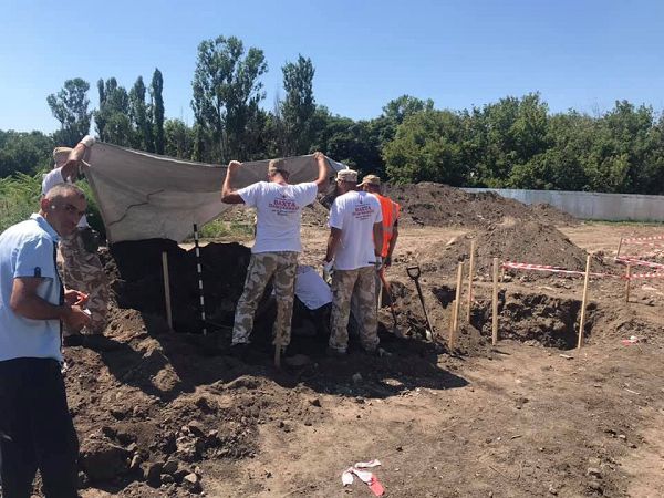 Польща запропонувала Україні приєднатися до розкопок тіл жертв НКВС в Одесі