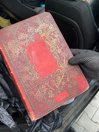 В ПП «Орловка» предотвратили вывоз предметов старины за границу