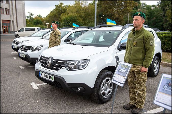 Одеські прикордонники отримали 12 нових мотоциклів: що про них відомо