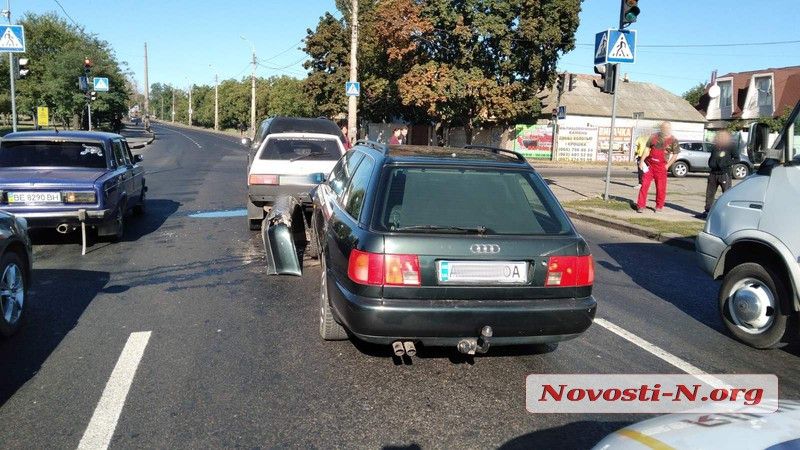 В Варваровке столкнулись три автомобиля