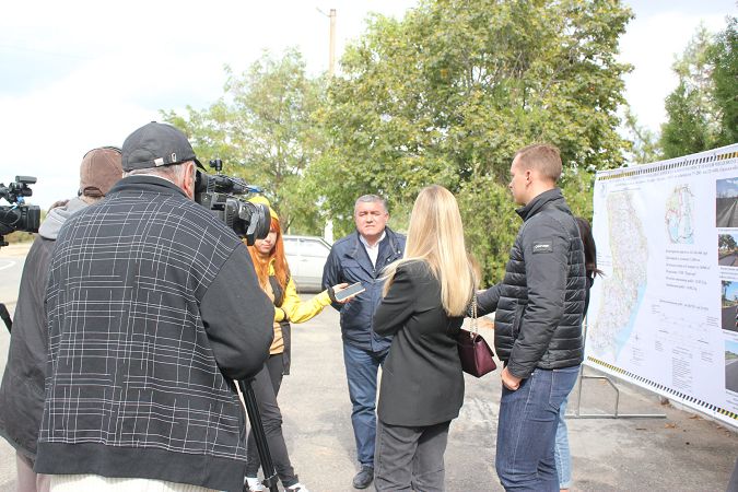 Шаг на пути к социально-экономическому развитию Болградского района: введен в эксплуатацию 5-километровый участок автодороги, соединяющий Владычень и Котловину