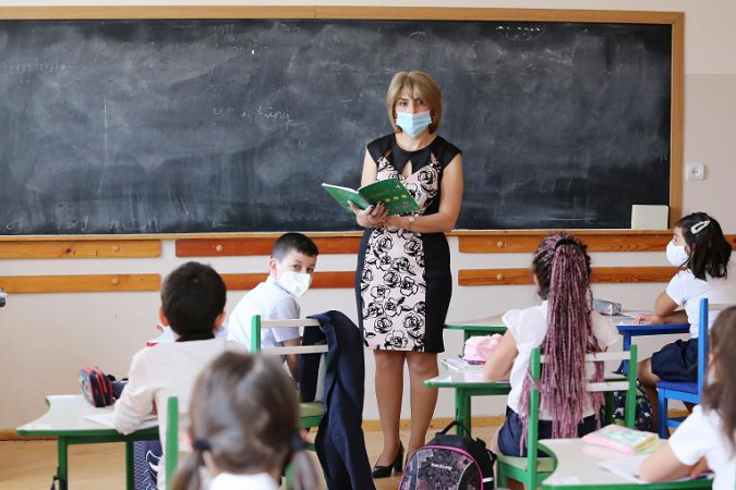 В Одеській області вчителів будуть щепити прямо у школах: подробиці