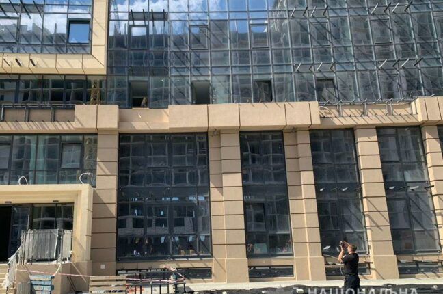 Двое одесситов погибли при установке кондиционера