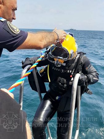 В Одессе завершили обучение водолазы-инструкторы ВМС