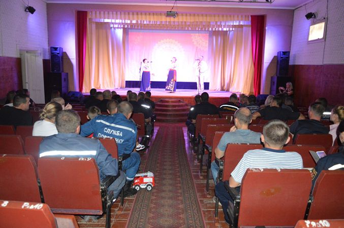 Новая традиция: килийским спасателям устроили праздник, где наградили лучших