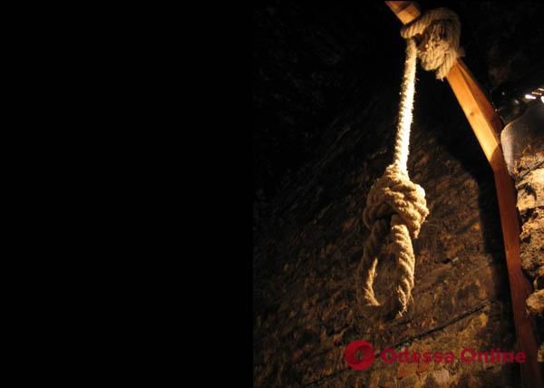 В Белгород-Днестровском районе повесилась 22-летняя девушка