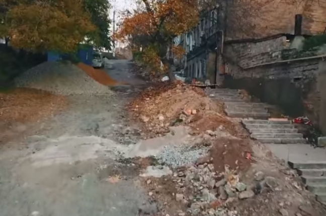 В Одессе продолжается реконструкция лестницы на Градоначальницкой
