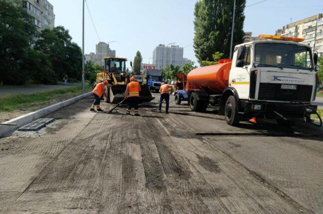 В четверг в Одессе продолжается ремонт дорог: адреса