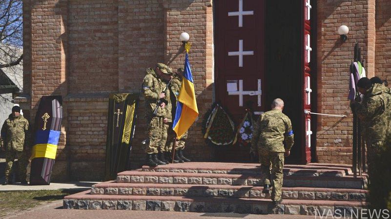 В Одесской области простились с погибшими под Николаевом военнослужащими
