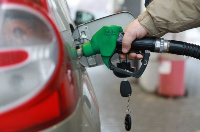 Стоимость топлива на АЗС в Украине резко снизилась