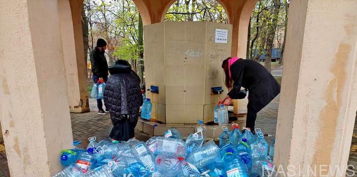 Одесситы возят в Николаев питьевую воду