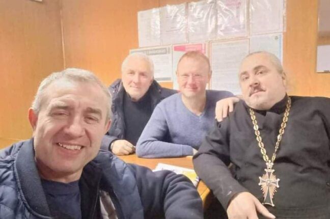 Одесского священника с судна «Сапфир» освободили из плена