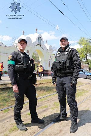 Правоохранители позаботились о безопасности горожан во время поминального воскресенья в Одессе