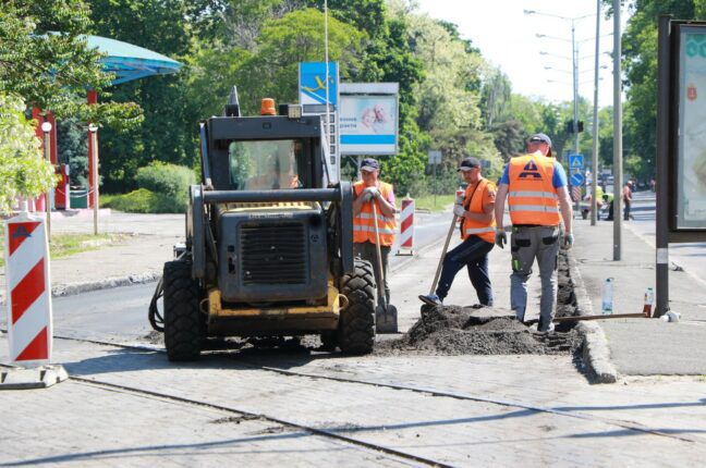 Во всех районах Одессы стартовал ремонт дорожного покрытия