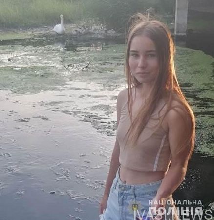 В лесу под Одессой обнаружили повешенной 16-летнюю девушку