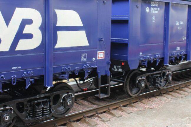 Тарифы на грузовые перевозки по железной дороге в Украине вырастут на 70%