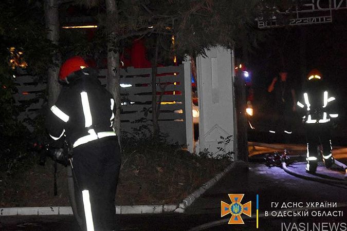 Одеські вогнеборці ліквідували пожежу у фітнес клубі