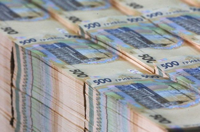 У бюджеті України на «соціалку» заклали 800 млрд грн