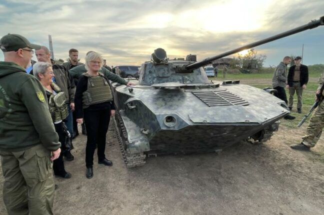 Міністр оборони Німеччини раптово прибула до Одеси