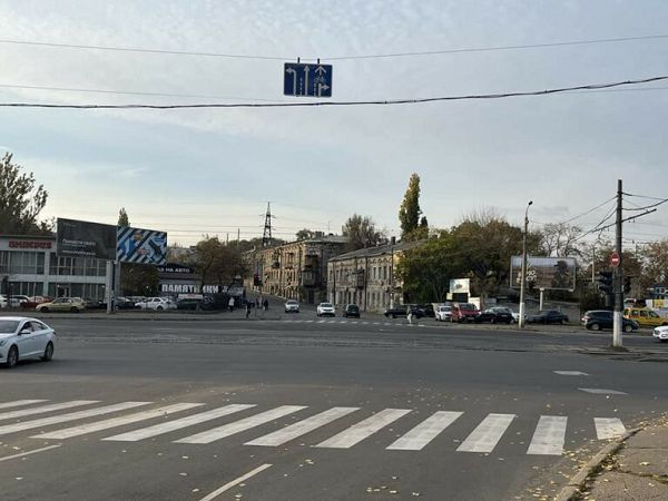 У районі вулиці Балківської в Одесі оновлено дорожню розмітку