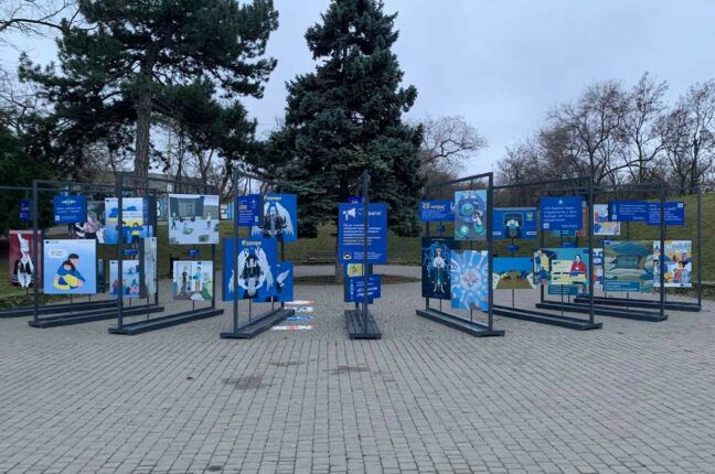 В Одесі працює виставка ілюстрацій про підтримку українців Євросоюзом