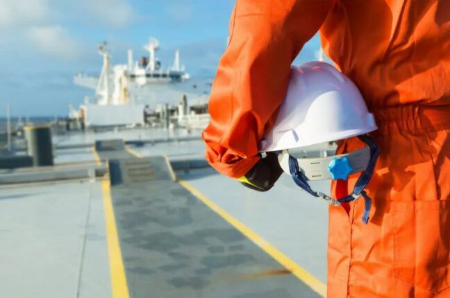 Працевлаштування моряків: одеситів попереджають про шахраїв
