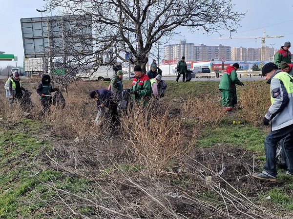 Комунальники готують Одесу до весни