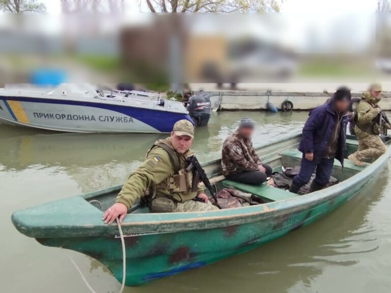 На Одещині прикордонники затримали трьох румунських браконьєрів