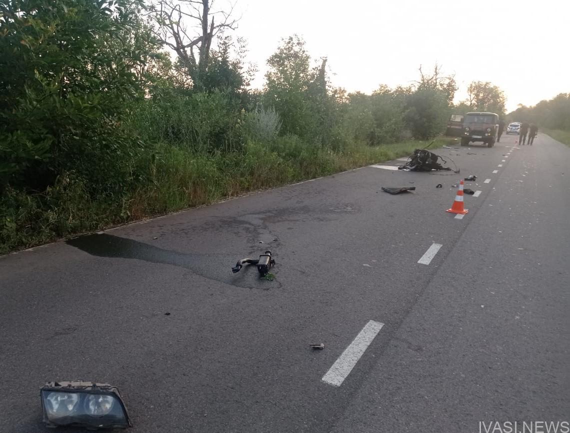 У Болградському районі п’яний водій BMW на швидкості злетів з дороги: він загинув, двох пасажирів госпіталізовано