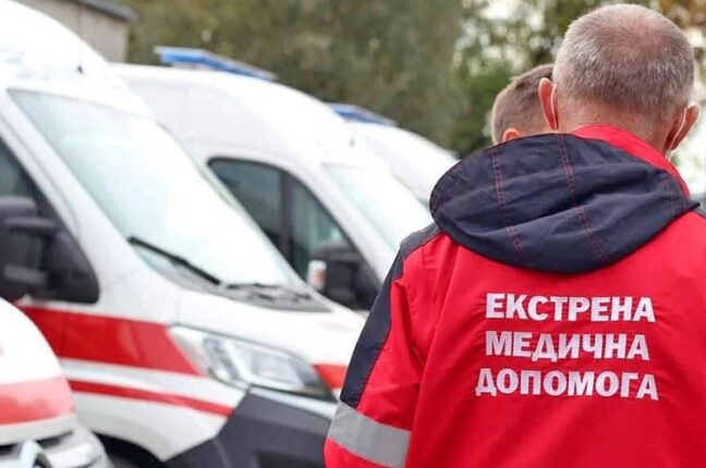 Напали за зауваження: в Одесі двое чоловіків побили фельдшера швидкої