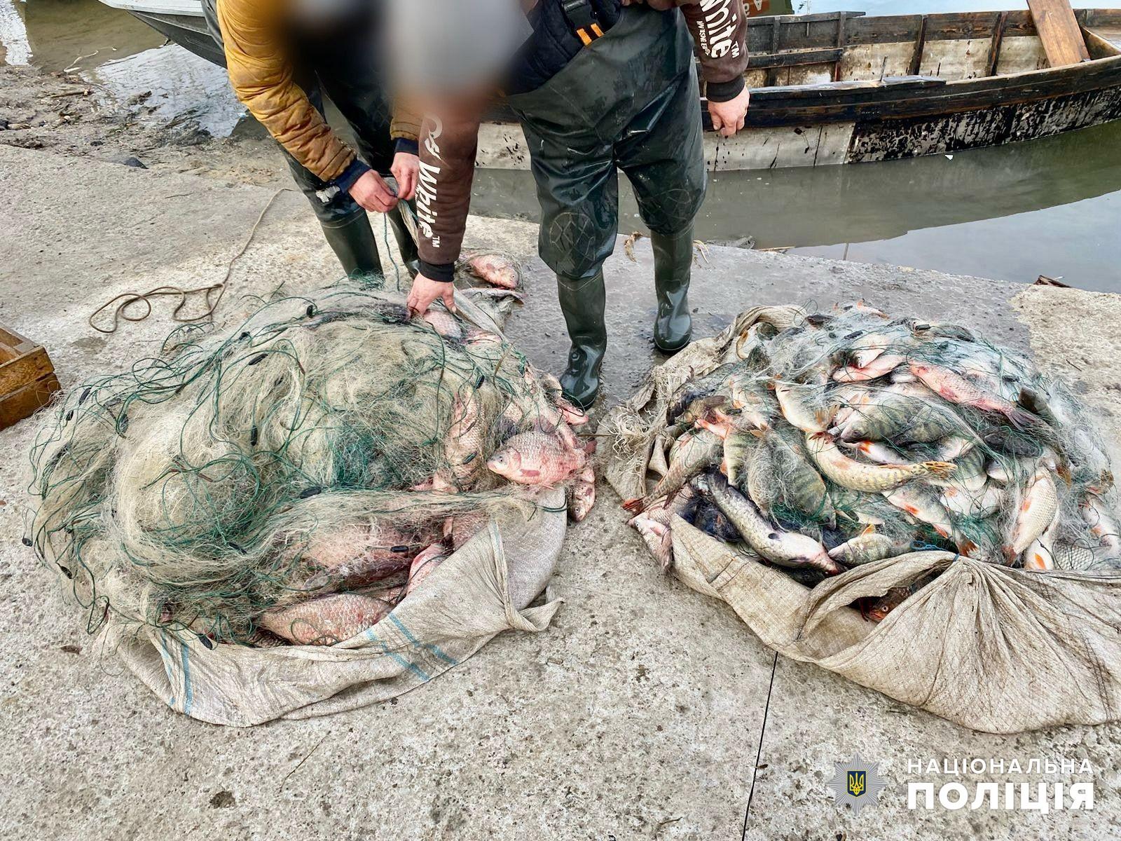 Поліцейські викрили двох браконьєрів на озері Кугурлуй (фото)