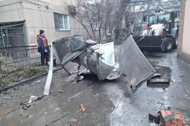 Вночі ворог двома хвилями БПЛА атакував Одесу (фото, відео)