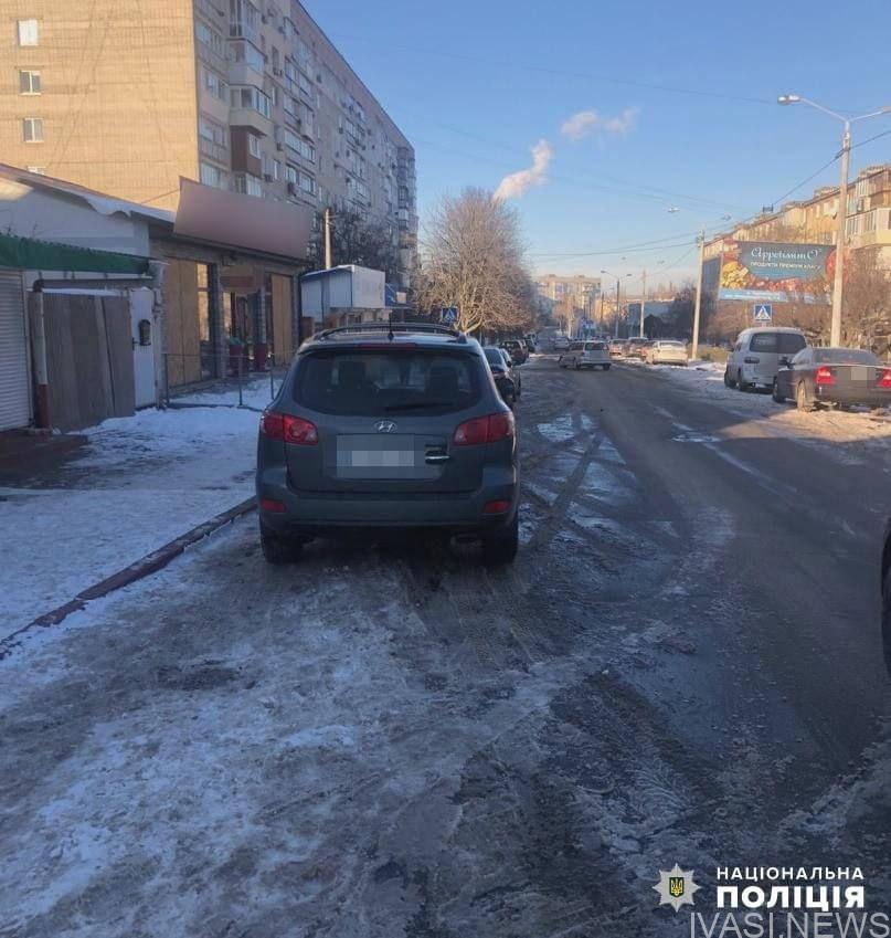 Поліцейські встановлюють обставини смертельного ДТП в Чорноморську (фото)