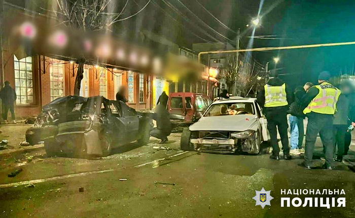 Пьяный водитель на BMW таранил припаркованные авто в Балте